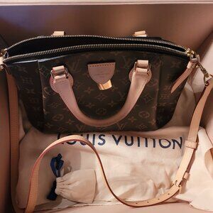 Louis vuitton Rivoli rn pm mng bag